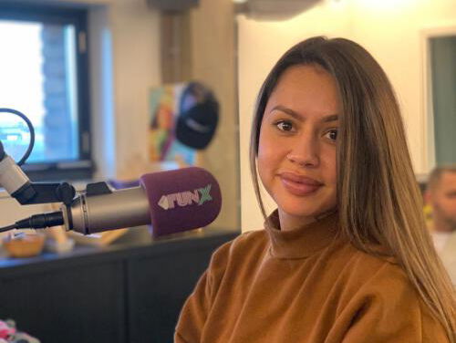 Tabitha nailed het karaokespel!