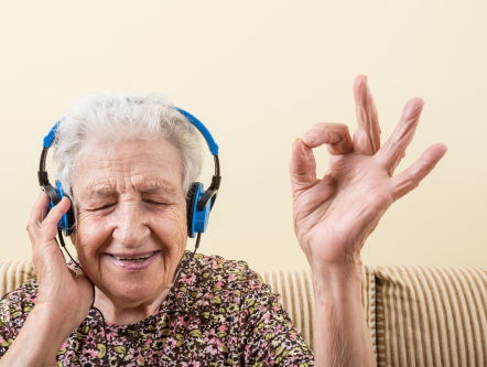 Maarten heeft 6 uur lang het IKEA catalogus luisterboek ingesproken. Sensa!