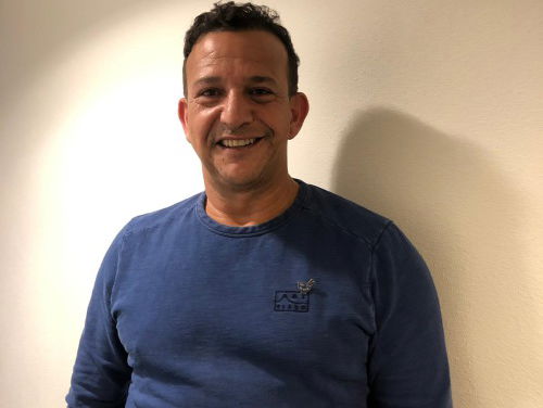 Najib Amhali laat beatbox-skills horen en doet imitatie van Ali B!