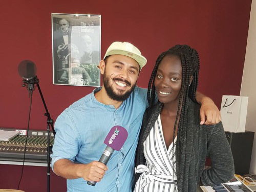 Rapper Jooz vertelt Vanessa over z'n EP en zijn stad Groningen!