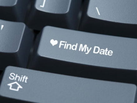 07:40 - Dating Dilemma: "Moet ik nog even wachten met Tinder?"