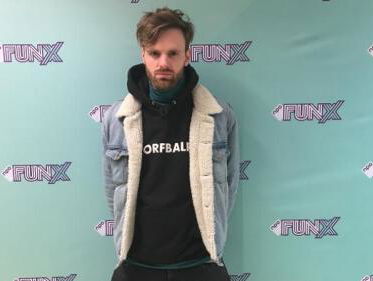 Salma betaalt duizenden euro's om naar Gaza te bellen