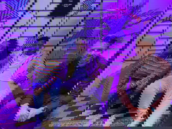 Samani (16) & Givero (14) werkten mee aan speciale Keti Koti tentoonstelling