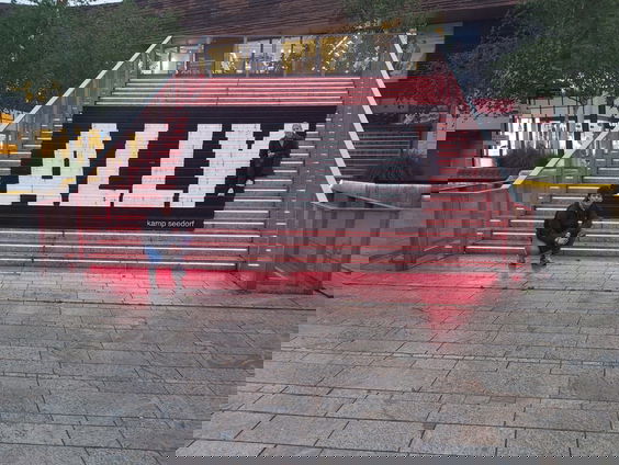 Reporter Marvin volgt de instructies van een mysterieuze opdrachtgever in Almere!