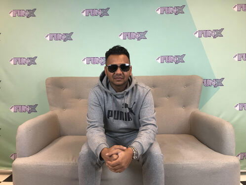 Te grappig! Dyna is misschien wel de slechtste karaokezanger van heel NL..