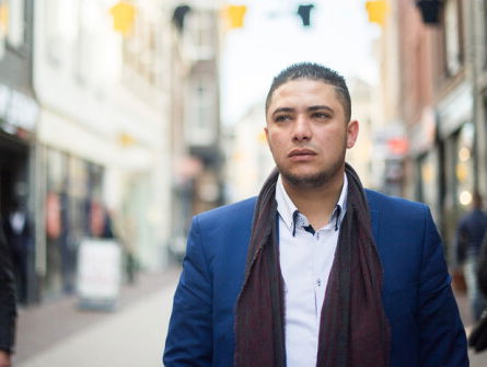 Amine (26) onterecht afgebeeld als terrorist door EénVandaag