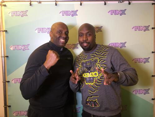 FITNESS-COACH-CARLOS-LENS-HULPLIJN STAAT OPEN VOOR DE LUISTERAARS