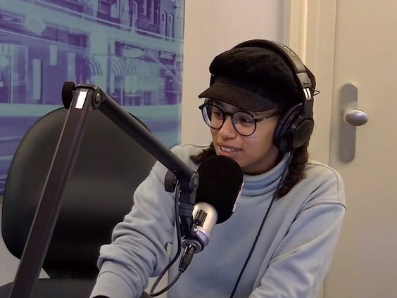 Slachtoffer toeslagenaffaire Janet blij met aftreden kabinet: "Dit is wat ik wilde!"