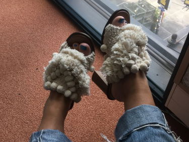 Wat vinden luisteraars van de schoenen van eindredacteur Eva?