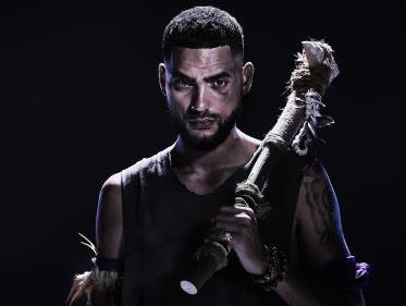 MARIA DOLOREZ: ''MAAKT NIET UIT OF WE TE LAAT KOMEN BIJ EEN SHOW. JOSYLVIO MOET EN ZAL EERST ETEN!''.