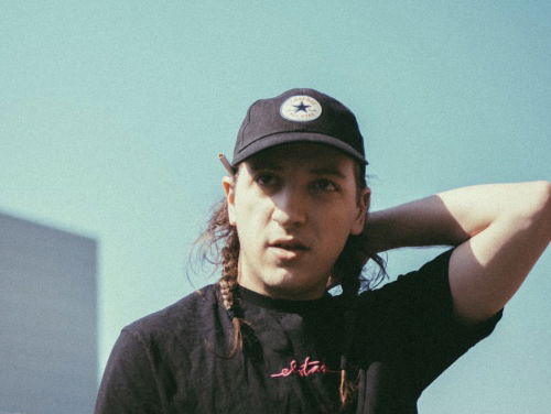 Damy:"Ken je die Fabiola chick?!, zij is een echte clout chaser"