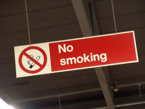 Rookverbod in wachtrijen van pretparken