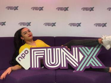 Sarita Lorena dropt nieuwe zomertune met Ronnie Flex!