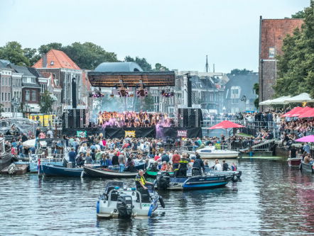 Lekker ideetje wel: Festival-plastic-troep omsmelten tot festivalmunten!