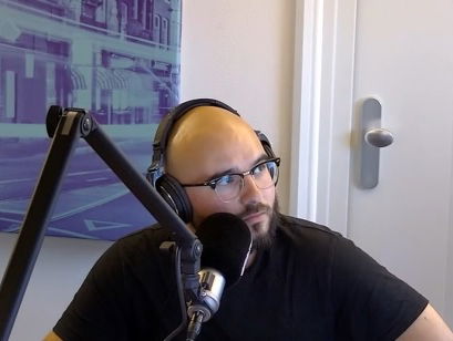 Is Fred van Leer de presentator van de Nederlandse 'RuPaul's drag race'?