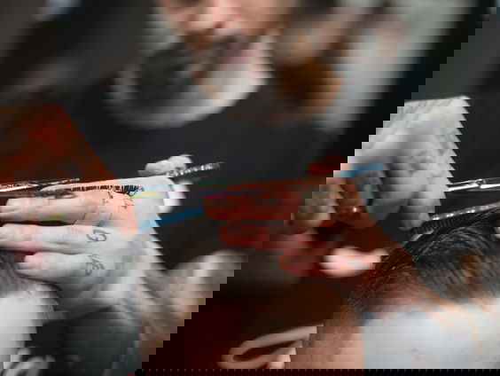 Kapper Jawad doet een oproep voor het goede doel: "Samen kunnen we dit groot maken."