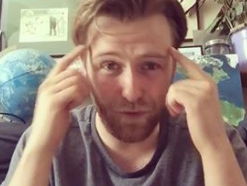 Meester Hidde spit barz voor zijn eindexamenklas!