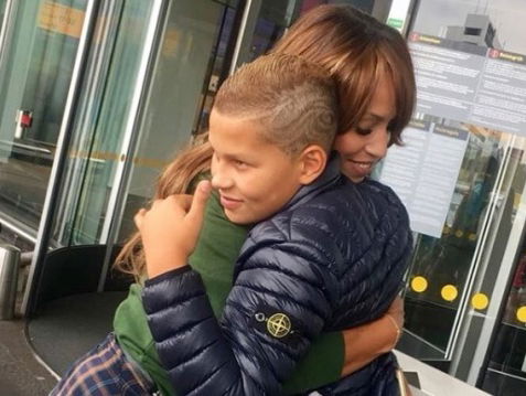 Fernando belt met het zoontje van Glennis Grace: "Ik ben trots op mama!"