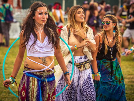 Festivaloutfit: dit kan echt niet meer!