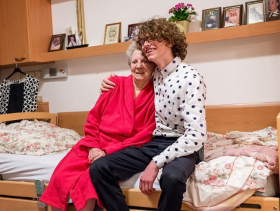 Held Teun (20) creëert geluksmomentjes voor mensen met dementie