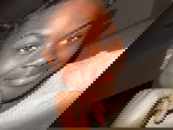 Kymmora (15) schreef een colum in het parool over ongelijkheid