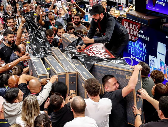 5 grootste irritaties van een winkelmedewerkster tijdens Black Friday