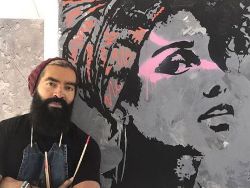 Jezelf tegenkomen op de timeline van Alicia Keys? Het overkwam Pali John!