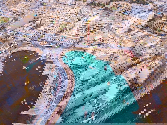 Fatima moest gevaccineerd zijn om naar Malta te kunnen gaan