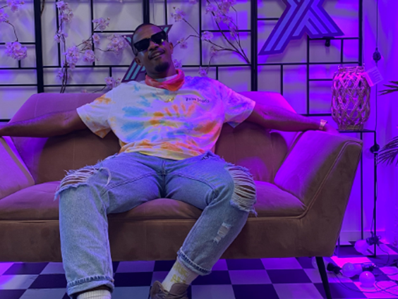 Elvin a.k.a. TheNailBoy: "Ik ben ooit betaald met geld dat was gestolen van mij"