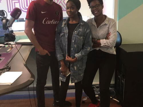 FunX Homie Linzey vertelt in de studio over haar ontmoeting met vluchteling Layth