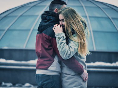 Luisteraar Tamara: "Een relatie is gebouwd op vertrouwen en als je elkaar al niet kunt vertrouwen komt he ...