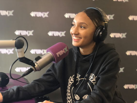 Roxy Rosa gaat ondanks crisis door met muziek maken: "het is wel moeilijk"