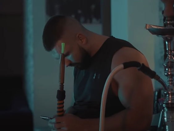 Kosso verdedigde zijn zaak tegen de rellen: “Stop hiermee, je maakt je mede-burgers kapot!”