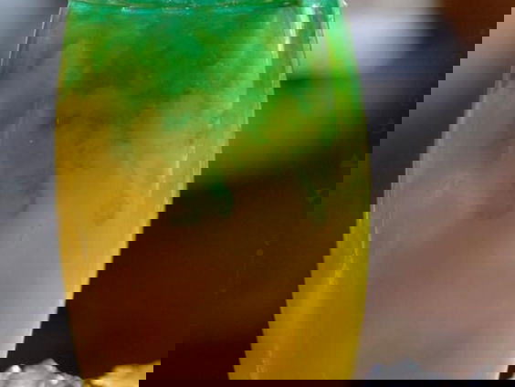 POUR IT UP: Welke cocktail kan er deze zomer niet ontbreken?!