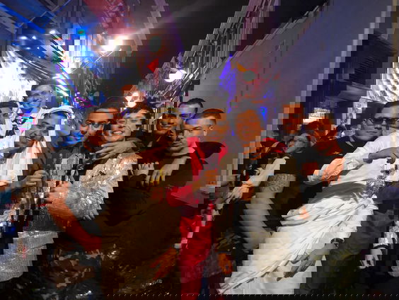 Reporter Marvin vierde voor het eerst carnaval!