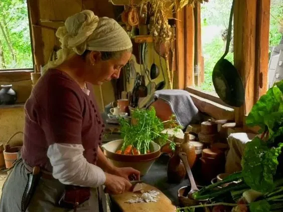 Brabantse Yvonne leeft twee maanden in de Middeleeuwen