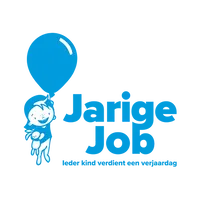 Stichting Jarige Job pakt miljoenste cadeaupakket in