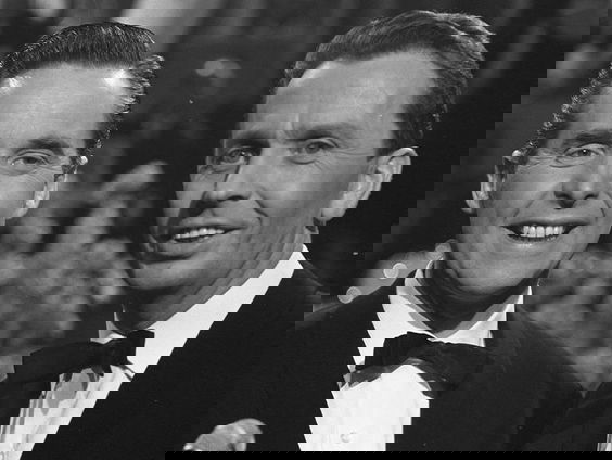 Half zes, half zacht; songfestivallied Kleine Kokette Katinka