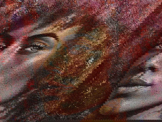 Angelique aan de telefoon met Juliet July over haar prachtige nieuwe EP Palm Trees In The Mist