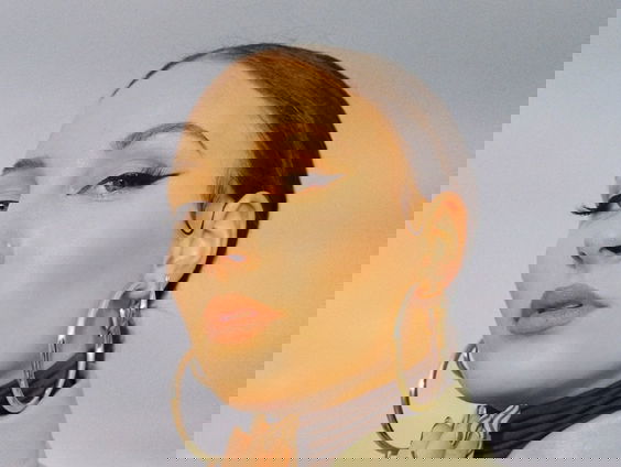 Andrew belt met Sky Feliz over haar eerste single 'HIGH'