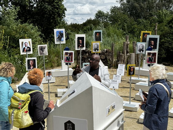 Wie zijn wij?' Laat zien dat het slavernijverleden nog niet voorbij is