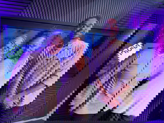 Het Rotterdams oliebollen-duo dat Rotterdam warm houdt: Daisy & Mo