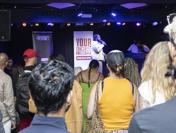 Opkomende Haagse artiesten shinede op het podium van Musicon!