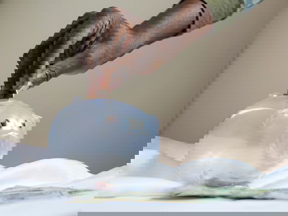 Lukt het jou nog om geld apart te zetten elke maand?