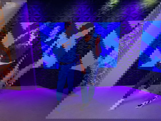 Artist of the Week Dubbel T performed zijn tune live in de studio!