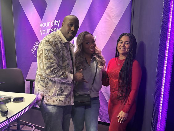 Jada Fonteni brengt haar verhaal uit de toeslagenaffaire naar het podium