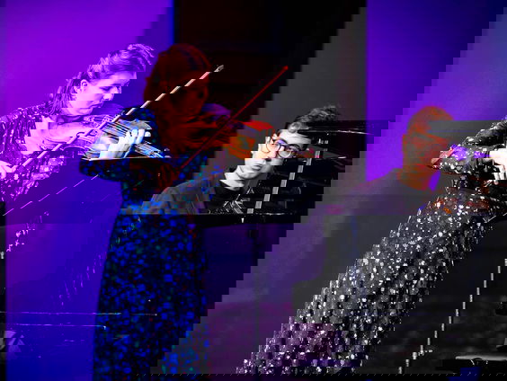 Podium 20 jaar! Iris van Nuland en Pau Hernández Alenyar spelen Korngold