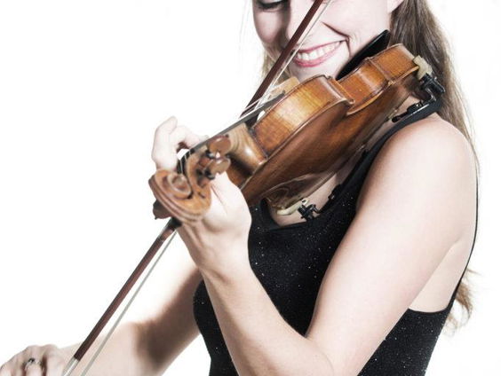 Earbites - violisten Emma Roijackers en Laura Rickard