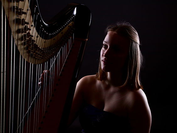 Lise Vandersmissen over haar tripelharp bij Hans Haffmans