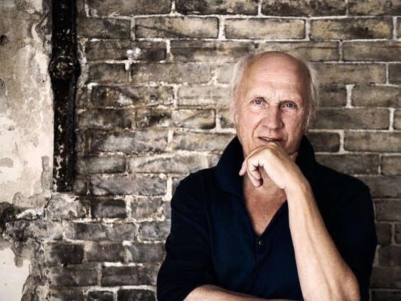 Vanuit de coulissen: Herman van Veen